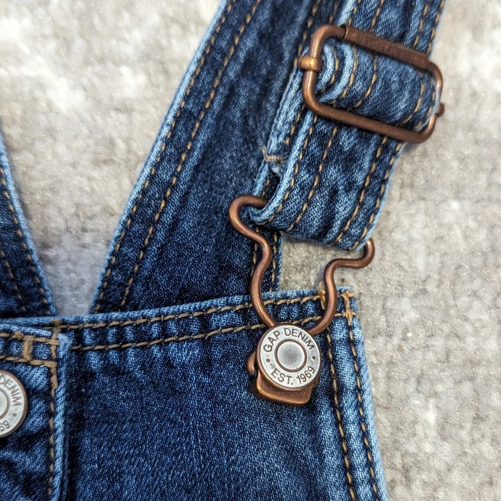 Gap Denim Jumper | 4T - Picture 2 of 5